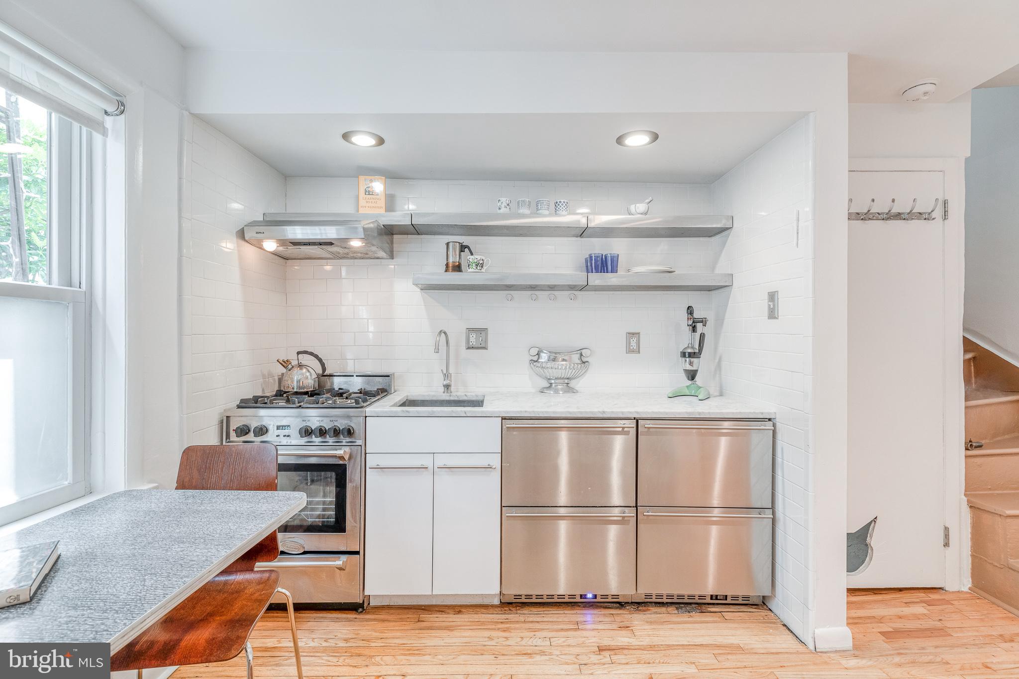 1136 Waverly Street, Unit R Philadelphia, PA 19147 - Photo 4 of 23 Ground floor.
