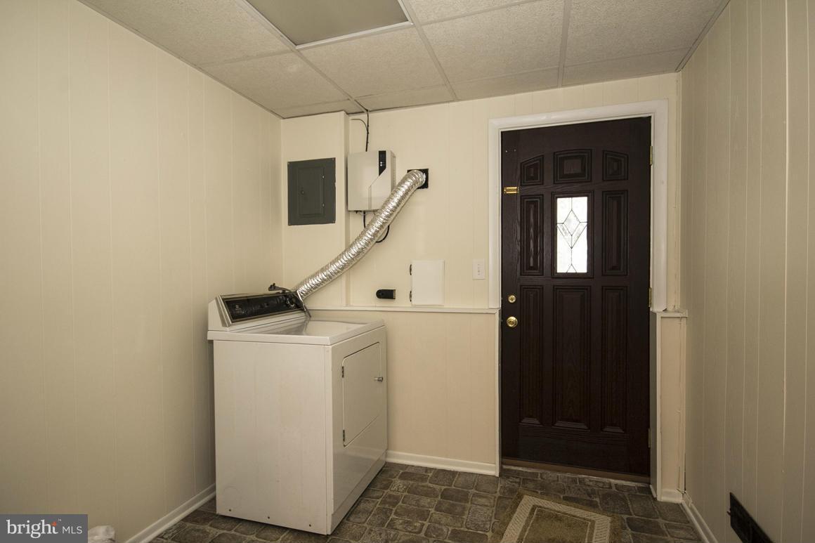 9701 Conmar Road Baltimore, MD 21220 - Photo 21 of 25 Interior (General)