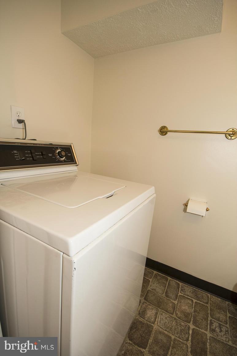 9701 Conmar Road Baltimore, MD 21220 - Photo 23 of 25 Bath