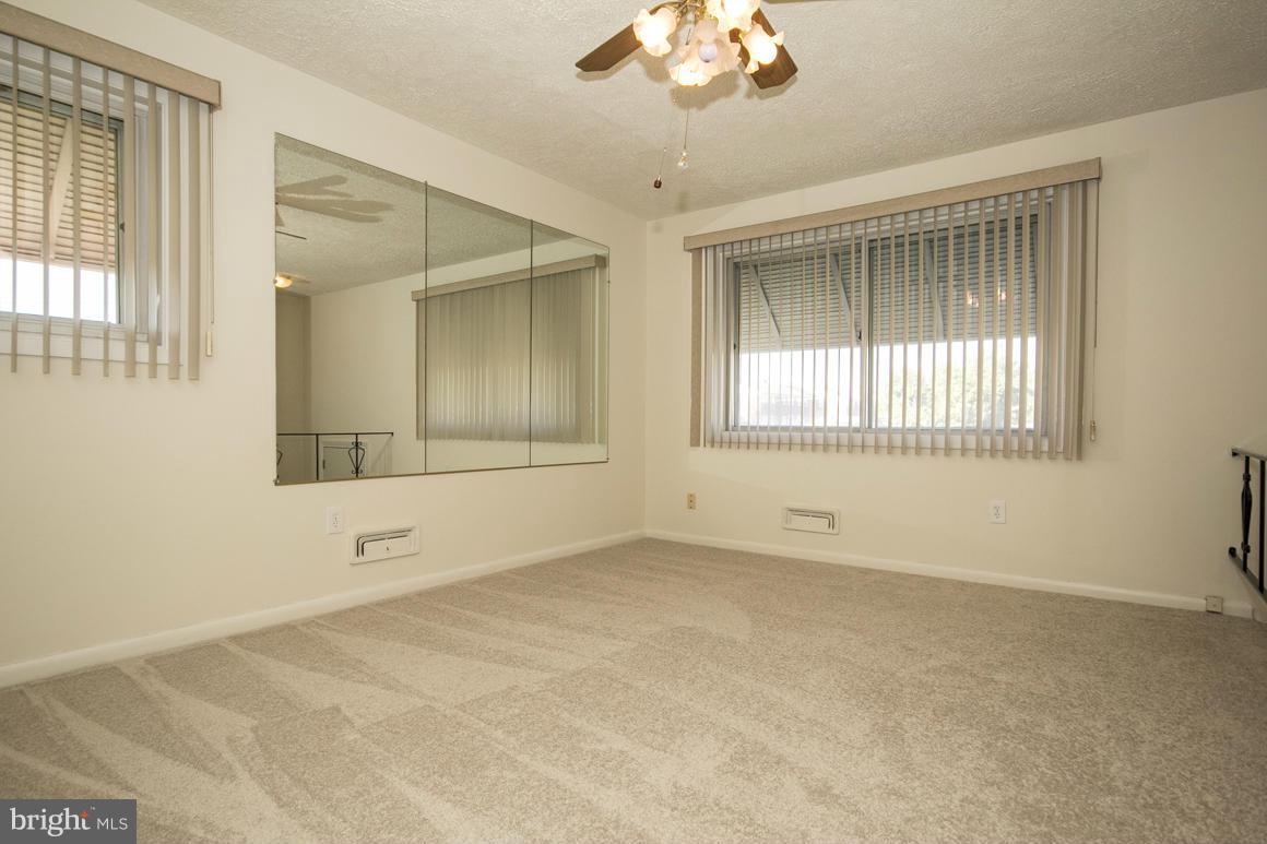 9701 Conmar Road Baltimore, MD 21220 - Photo 6 of 25 Interior (General)