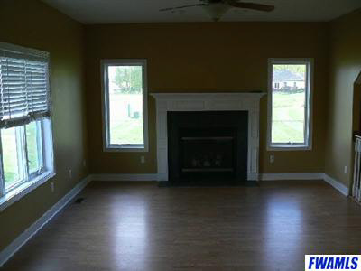 10620 Raptor Cove Hoagland, IN 46745 - Photo 4 of 11 Gallery Image 4