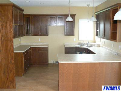 10620 Raptor Cove Hoagland, IN 46745 - Photo 5 of 11 Gallery Image 5
