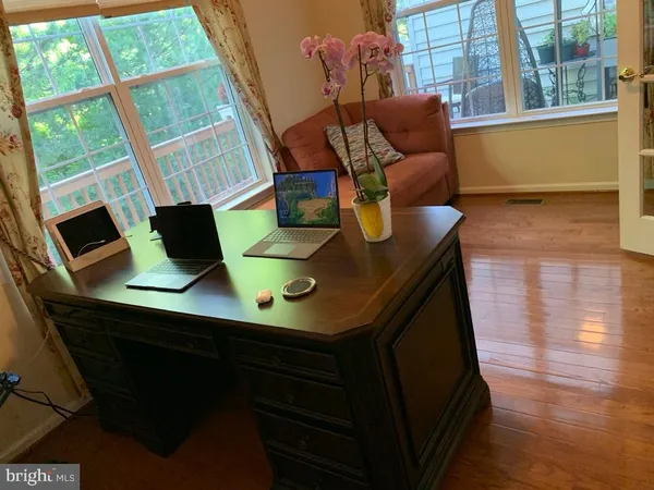 $3,900 | 12176 Bridgend Run, Fairfax, VA 22030