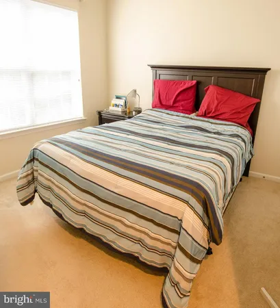 $3,900 | 12176 Bridgend Run, Fairfax, VA 22030