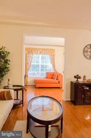 $3,900 | 12176 Bridgend Run, Fairfax, VA 22030