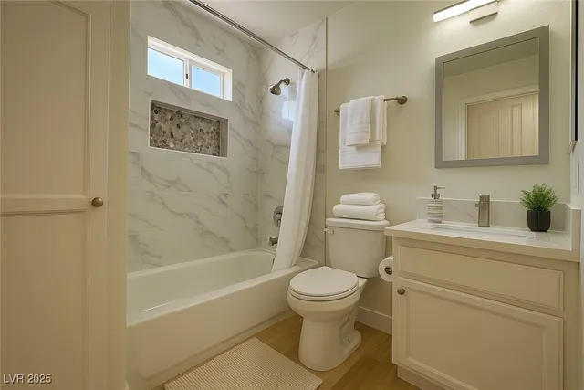 $1,595 | 8452 Boseck Drive, Unit 284, Las Vegas, NV 89145