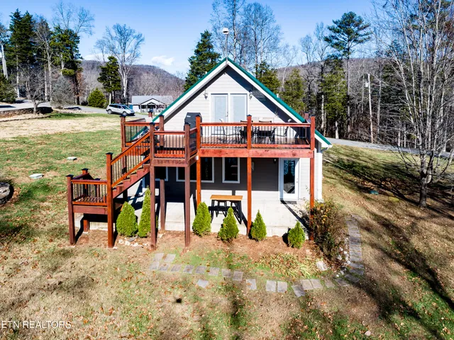 $714,900 | 157 Helms Ferry Road, Sharps Chapel, TN 37866
