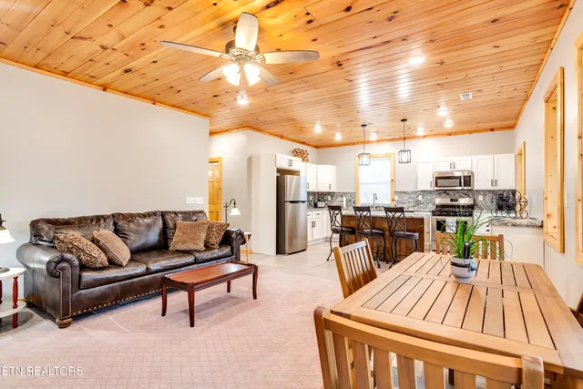 $714,900 | 157 Helms Ferry Road, Sharps Chapel, TN 37866