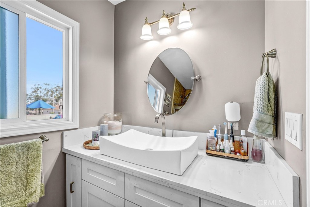 1605 251st Street Harbor City, CA 90710 - Photo 12 of 25