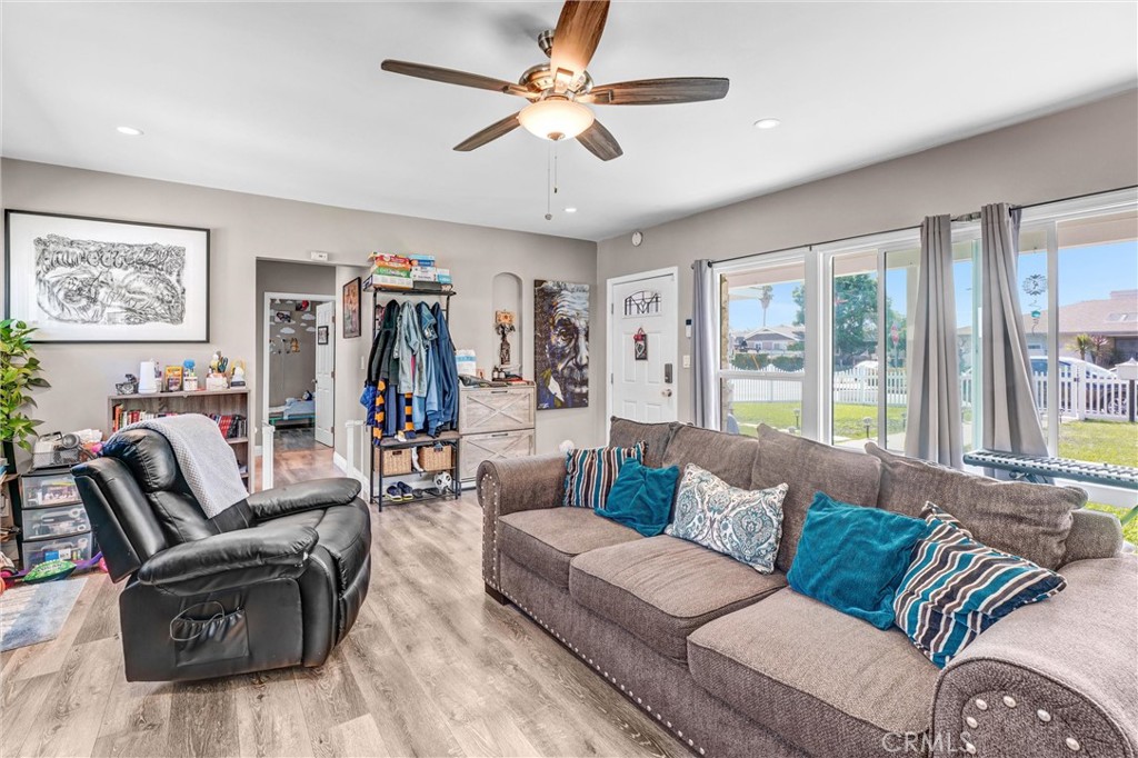 1605 251st Street Harbor City, CA 90710 - Photo 5 of 25