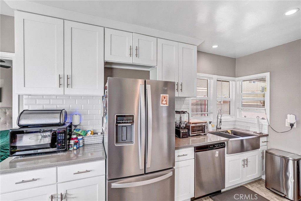 1605 251st Street Harbor City, CA 90710 - Photo 9 of 25