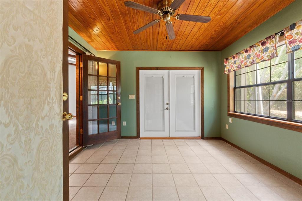 7447 Dundee Way Weeki Wachee, FL 34613 - Photo 16 of 35