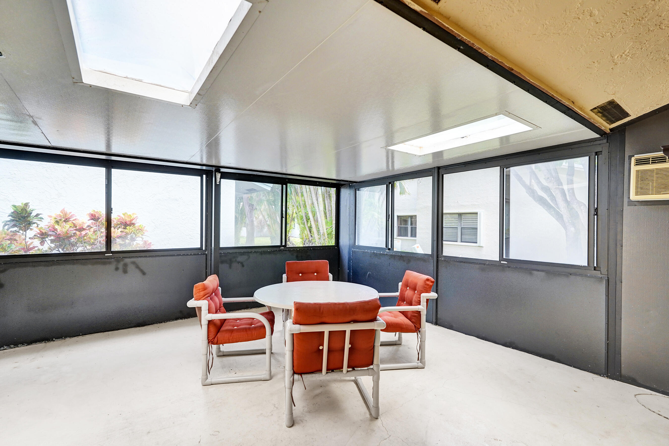 2500 Northwest 10th Street Delray Beach, FL 33445 - Photo 34 of 63 a outdoor space with chairs