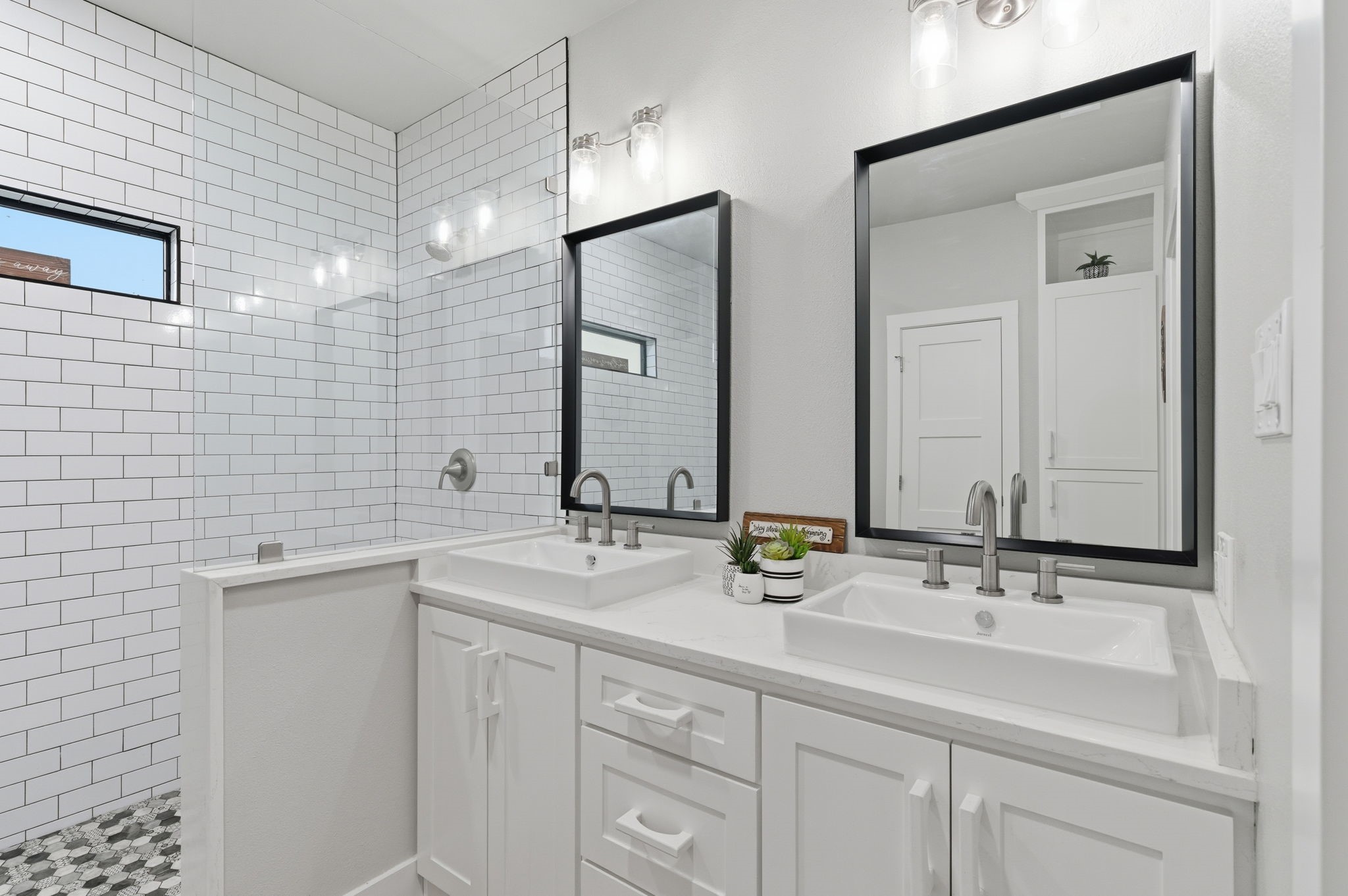 75 County Road 3669 North Splendora, TX 77372 - Photo 25 of 36 Primary Bath w/double sinks, oversized walk-in shower w/dual shower heads
