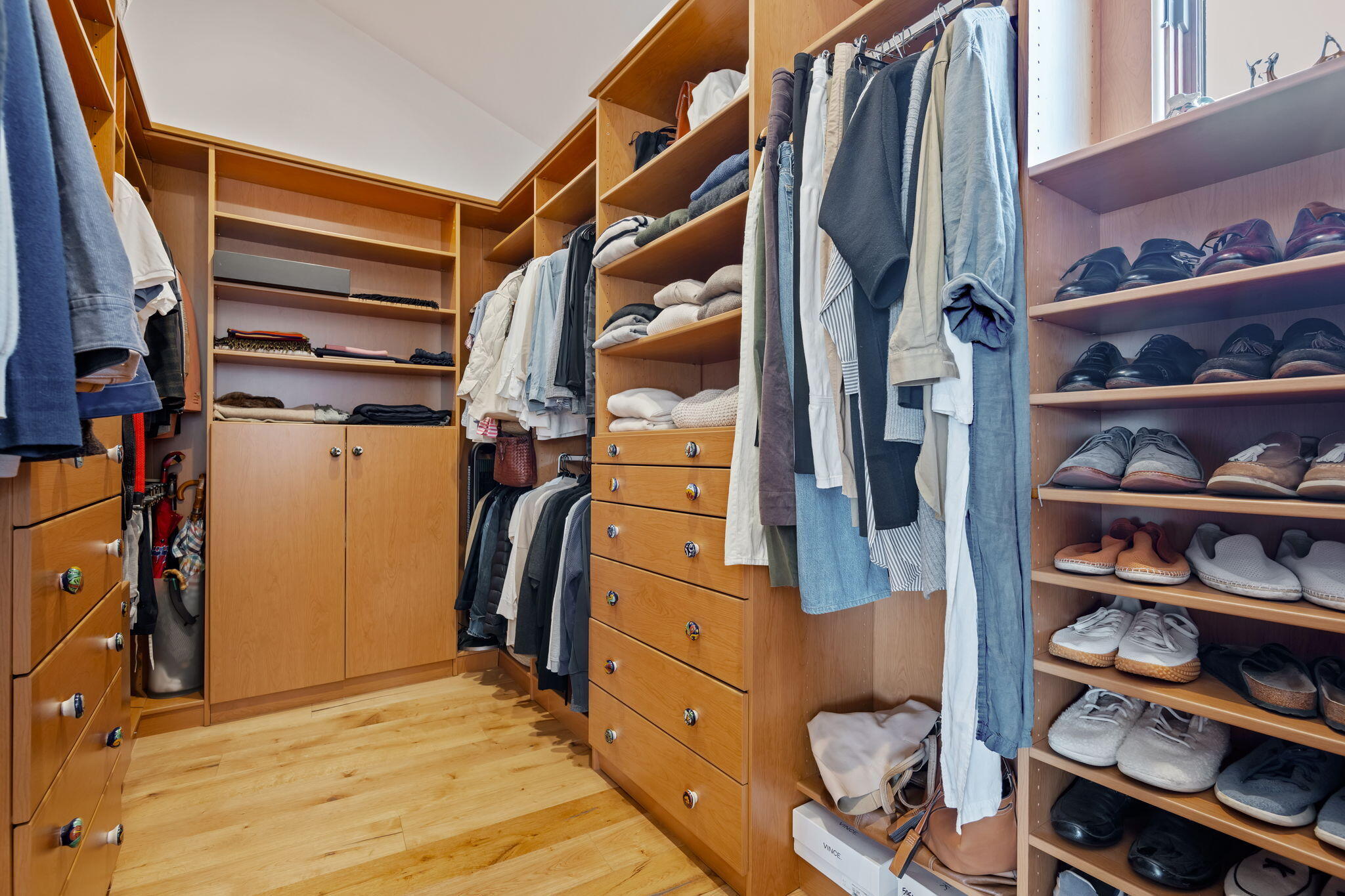 1011 Rinconada Road, Unit H Santa Barbara, CA 93101 - Photo 20 of 29 Walk-In Closet