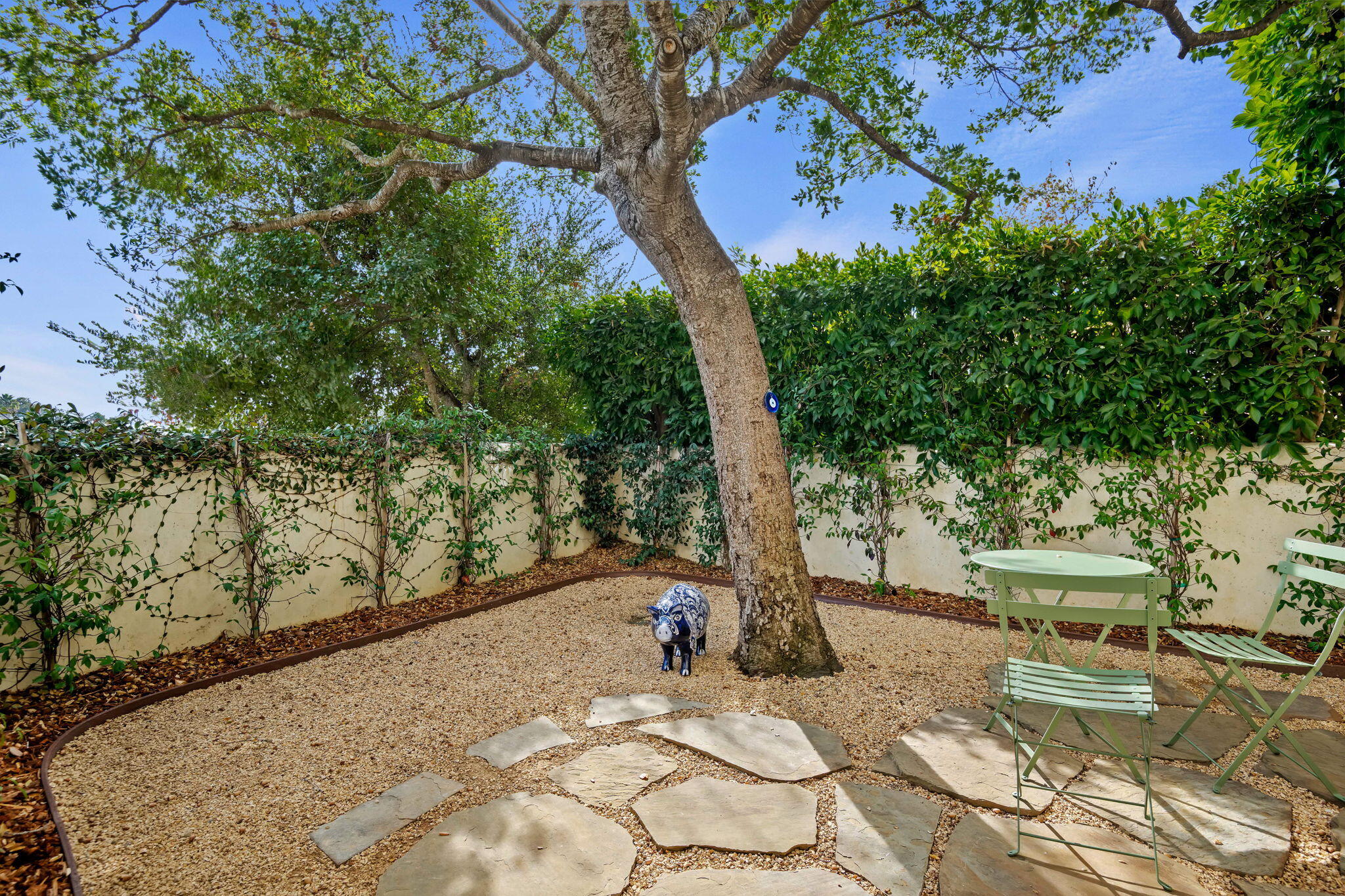 1011 Rinconada Road, Unit H Santa Barbara, CA 93101 - Photo 25 of 29 Back Yard