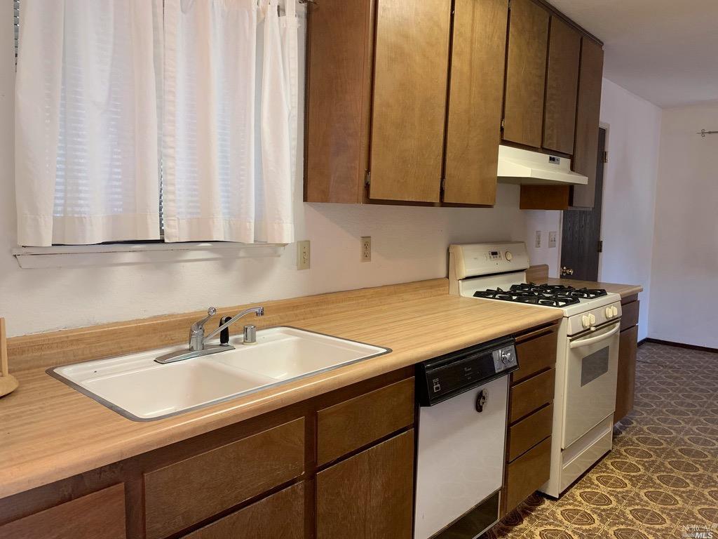 4340 Racetrack Road Rocklin, CA 95677 - Photo 7 of 34