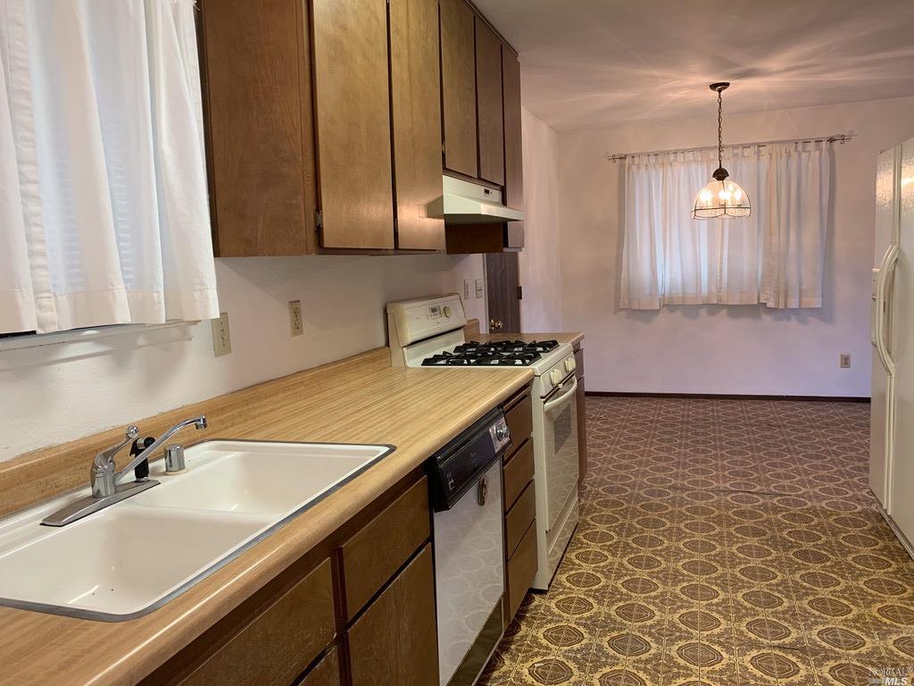 4340 Racetrack Road Rocklin, CA 95677 - Photo 8 of 34