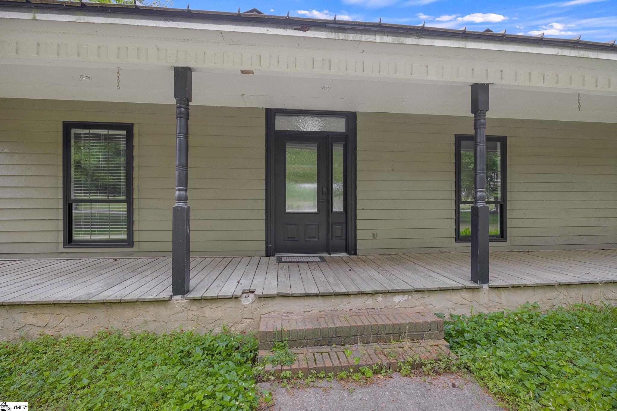 113 Greybridge Road Pelzer, SC 29669 - Photo 4 of 40