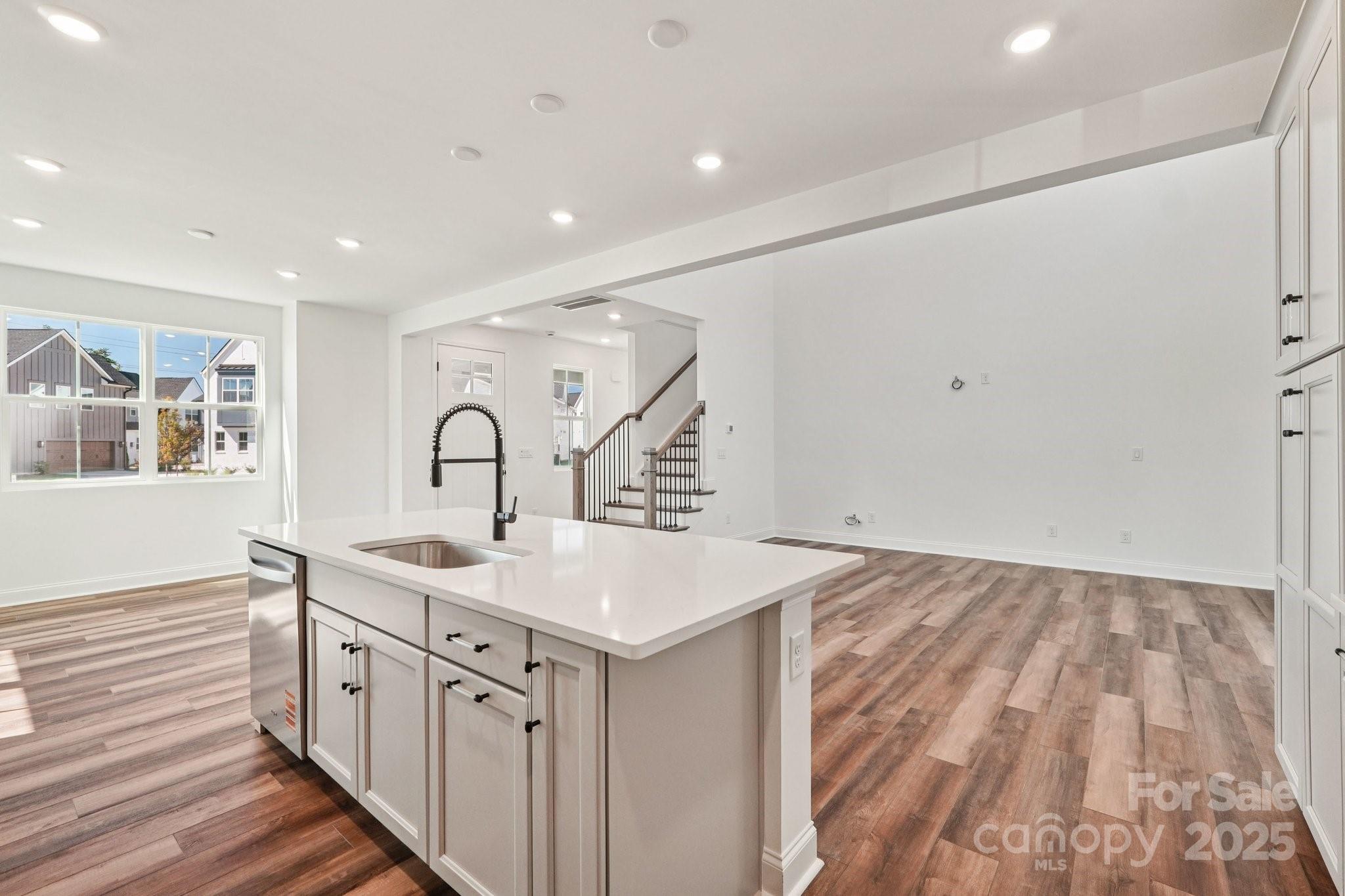 608 Mercury Drive Tega Cay, SC 29708 - Photo 4 of 15