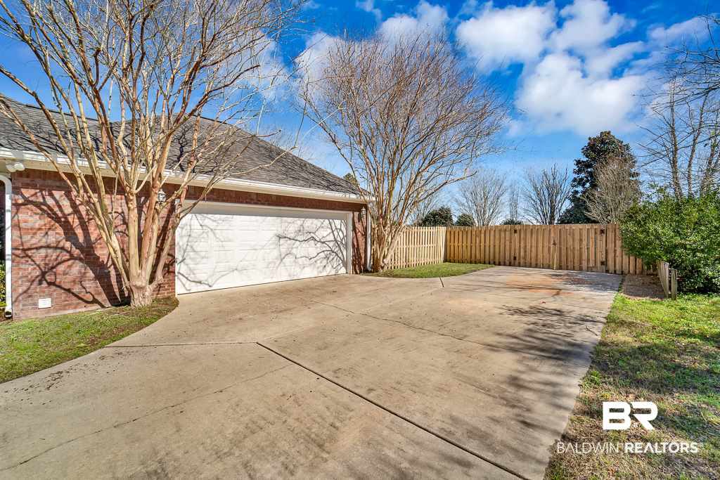 24958 Bosbyshell Avenue Daphne, AL 36526 - Photo 30 of 32 Double Garage