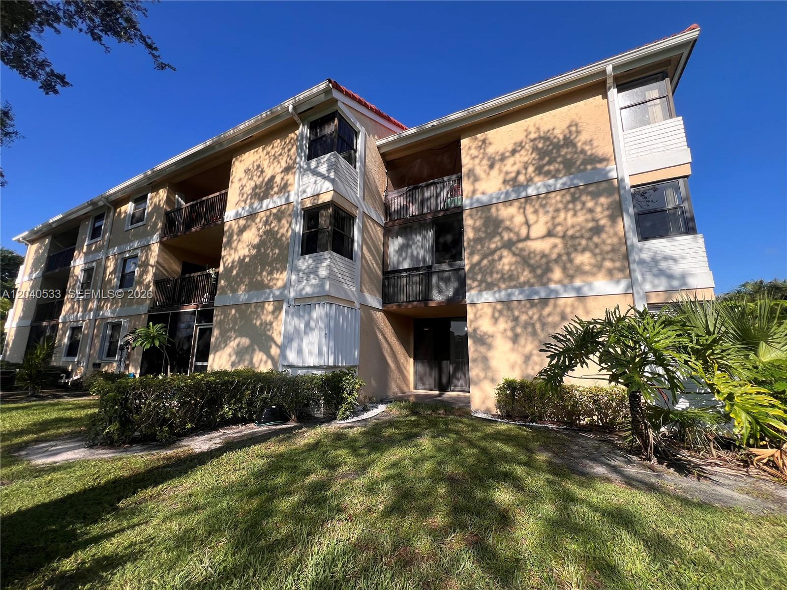 5661 Riverside Drive, Unit 101B7 Coral Springs, FL 33067 - Photo 27 of 37
