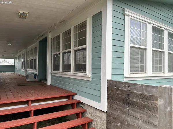 $415,000 | 97931 Court Street, Brookings, OR 97415