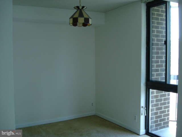 1401 North Rhodes Street, Unit 603 Arlington, VA 22209 - Photo 5 of 16 Dining Room