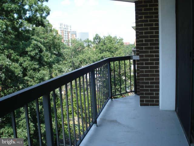 1401 North Rhodes Street, Unit 603 Arlington, VA 22209 - Photo 8 of 16 Exterior Rear