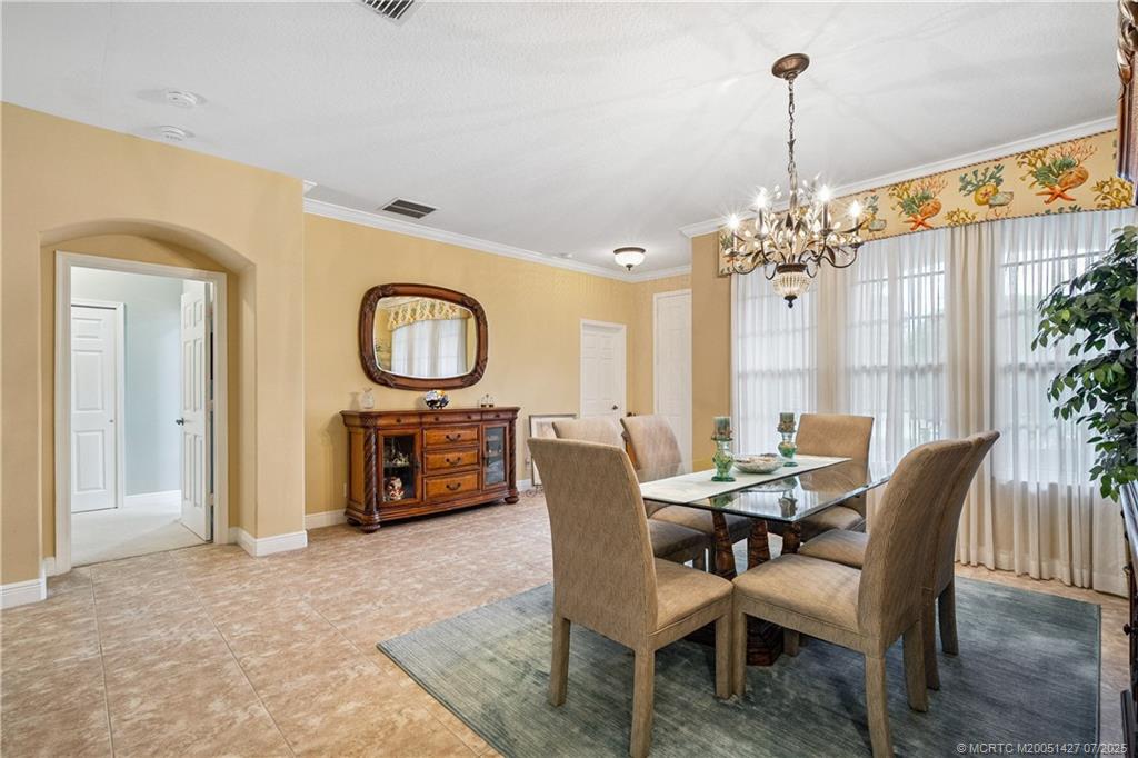 2059 Southwest Panther Trace Stuart, FL 34997 - Photo 10 of 53