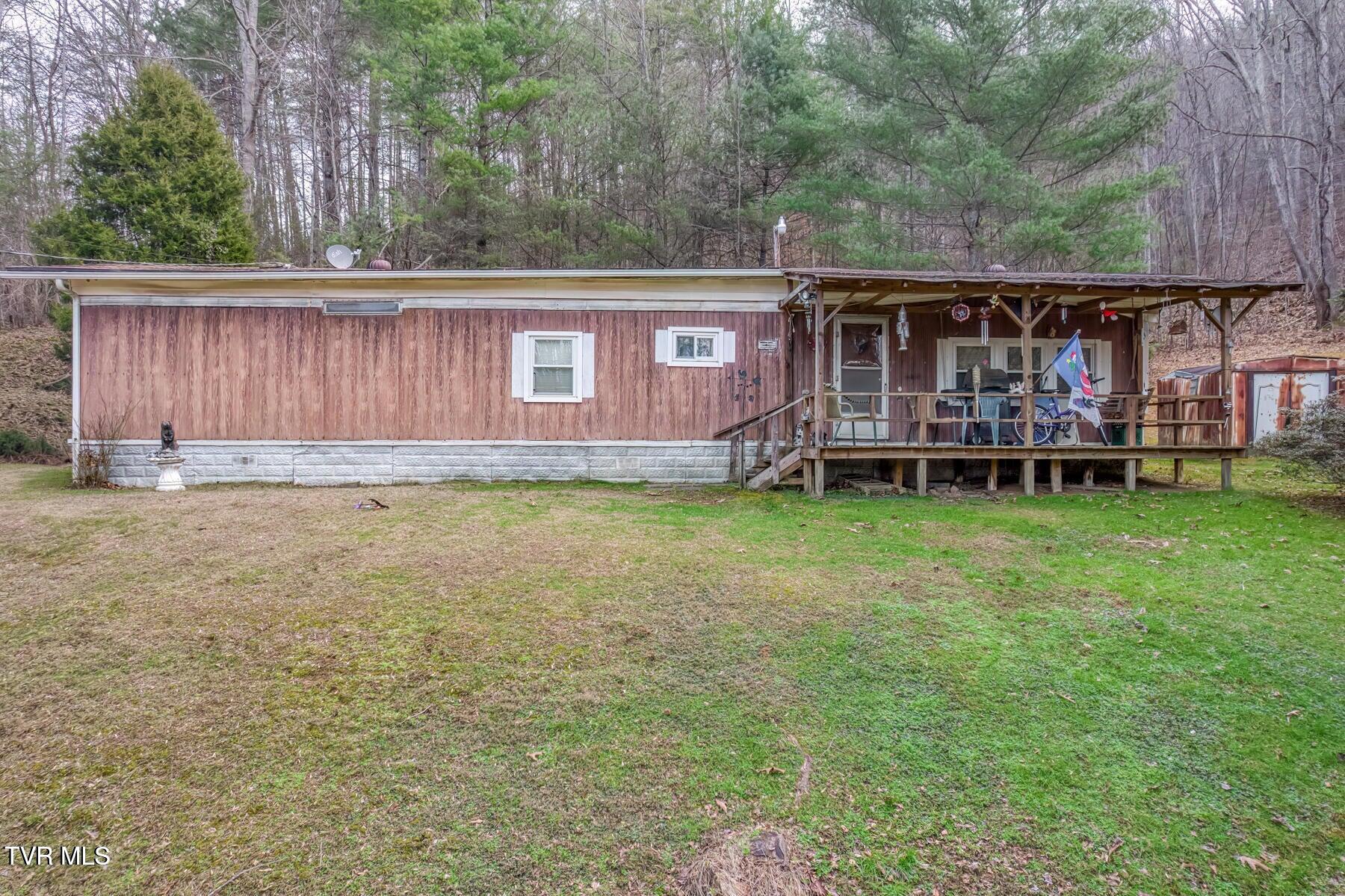 902 R D Campbell Road Butler, TN 37640 - Photo 1 of 18 20251222225141608581000000-o