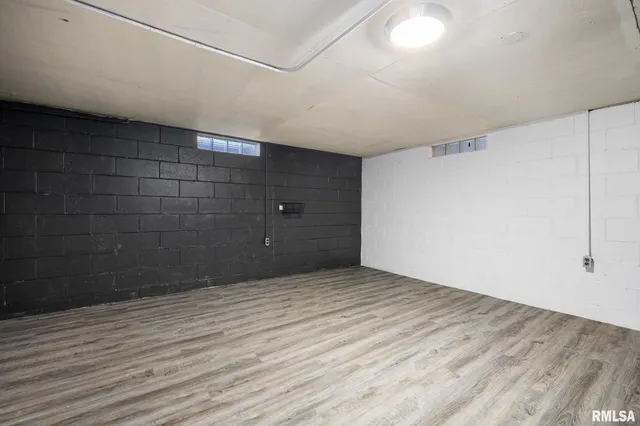 $149,900 | 152 Pekin Avenue, East Peoria, IL 61611