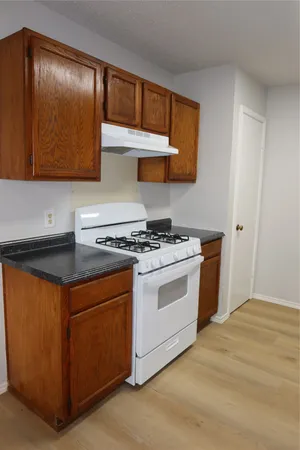 $1,450 | 2511 Bucks Run, Unit A, Austin, TX 78744