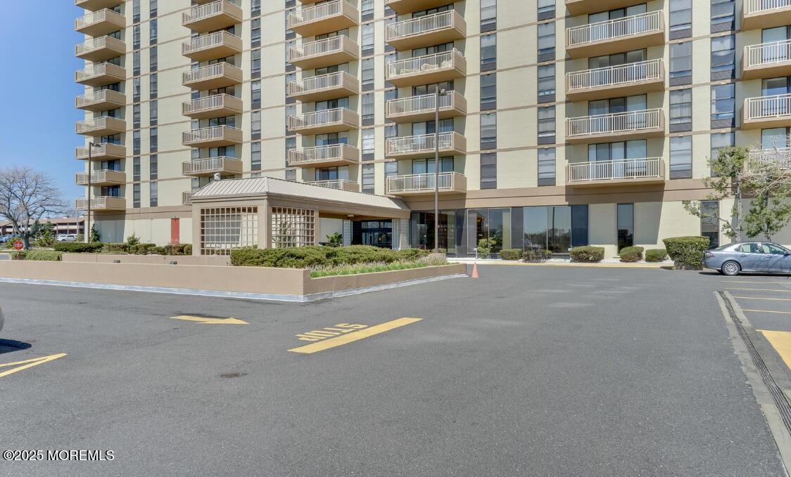 787 Ocean Avenue, Unit 608 Long Branch, NJ 07740 - Photo 14 of 31 IMG_1365