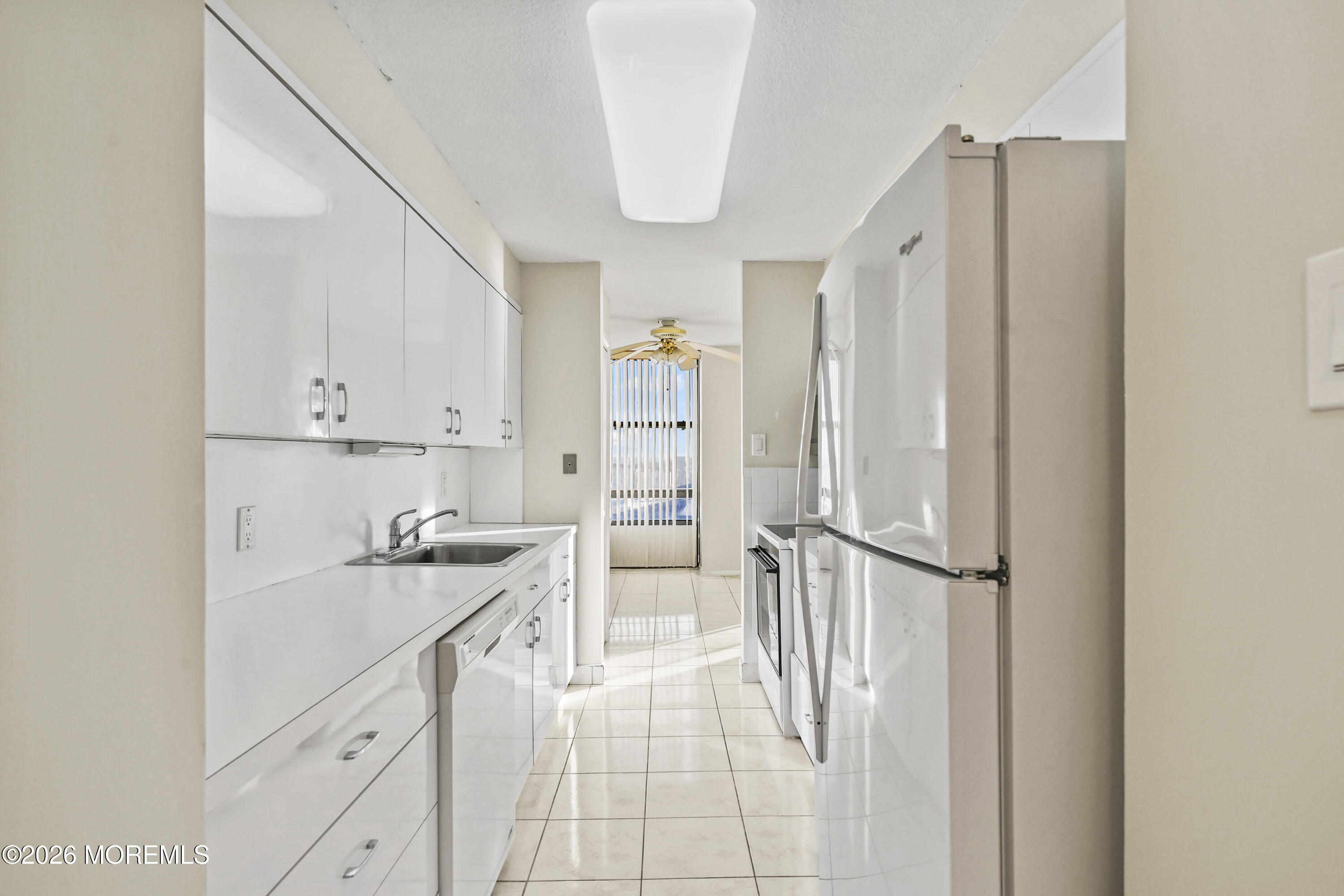 787 Ocean Avenue, Unit 608 Long Branch, NJ 07740 - Photo 7 of 31 DSC01039