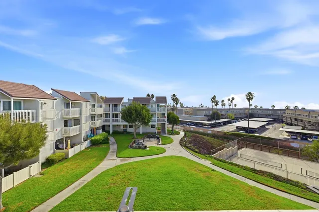 $2,525 | 267 South Ventura Road, Unit 280, Port Hueneme, CA 93041
