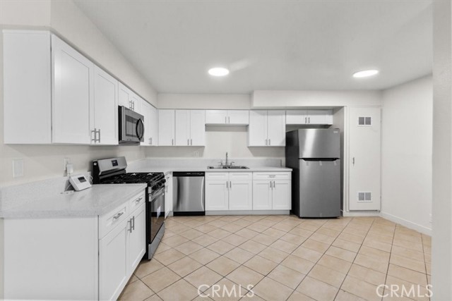 1002 Lombard Drive Redlands, CA 92374 - Photo 9 of 20