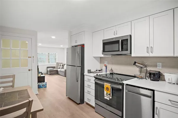 $565,000 | 407 Washington Street, Unit 2, Westwood, MA 02090
