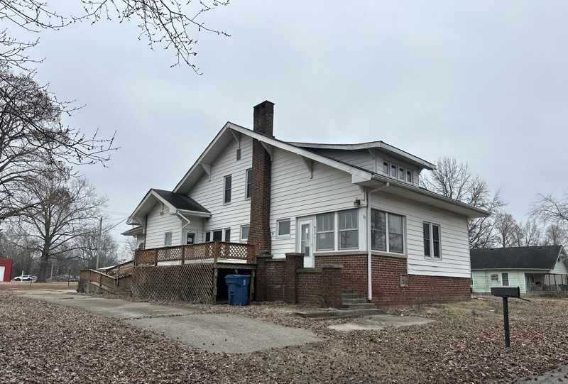 411 South Dean Street Royalton, IL 62983 - Photo 4 of 18 a view of a house with a yard