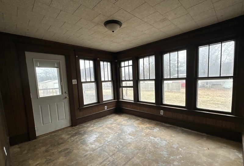 411 South Dean Street Royalton, IL 62983 - Photo 9 of 18 a view of an empty room with a window