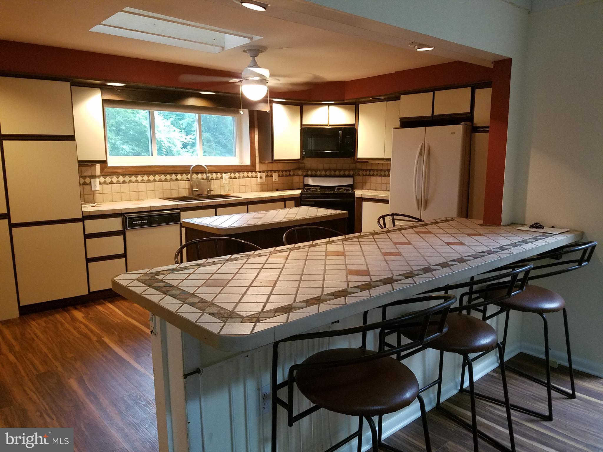 1465 Old Colonial Road Harrisburg, PA 17112 - Photo 21 of 49 Gallery Image 21