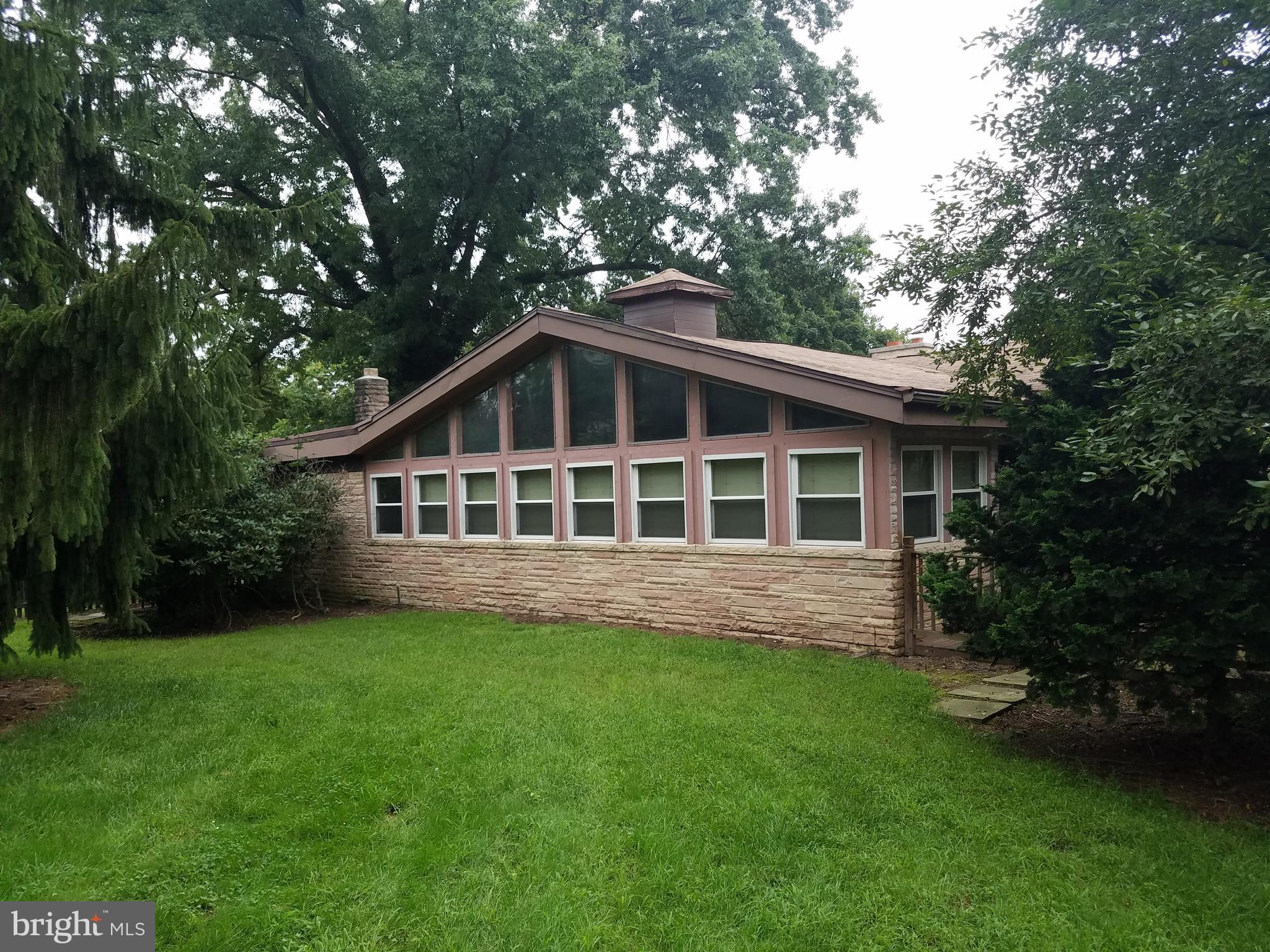 1465 Old Colonial Road Harrisburg, PA 17112 - Photo 9 of 49 Gallery Image 9