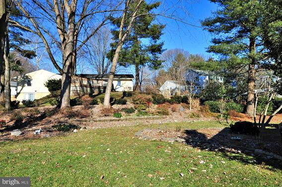 5010 West Running Brook Road Columbia, MD 21044 - Photo 10 of 18 Nicely Landscaped Back Yard
