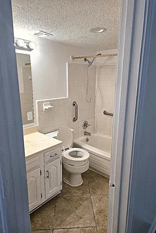 $1,650 | 2704 Whitney Place, Unit 723, Metairie, LA 70002