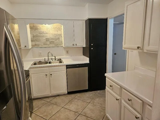 $1,650 | 2704 Whitney Place, Unit 723, Metairie, LA 70002