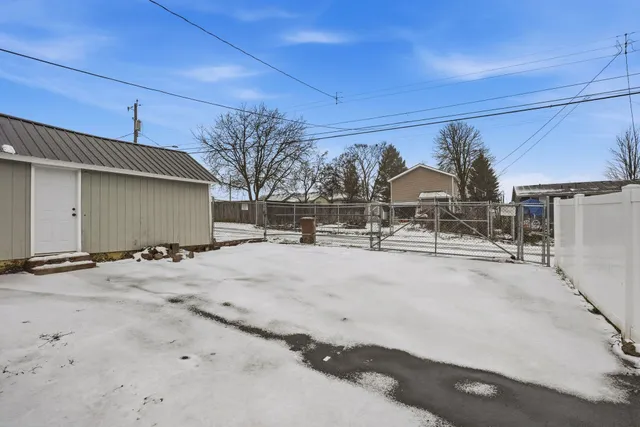 $307,500 | 2018 East Central Avenue, Spokane, WA 99208