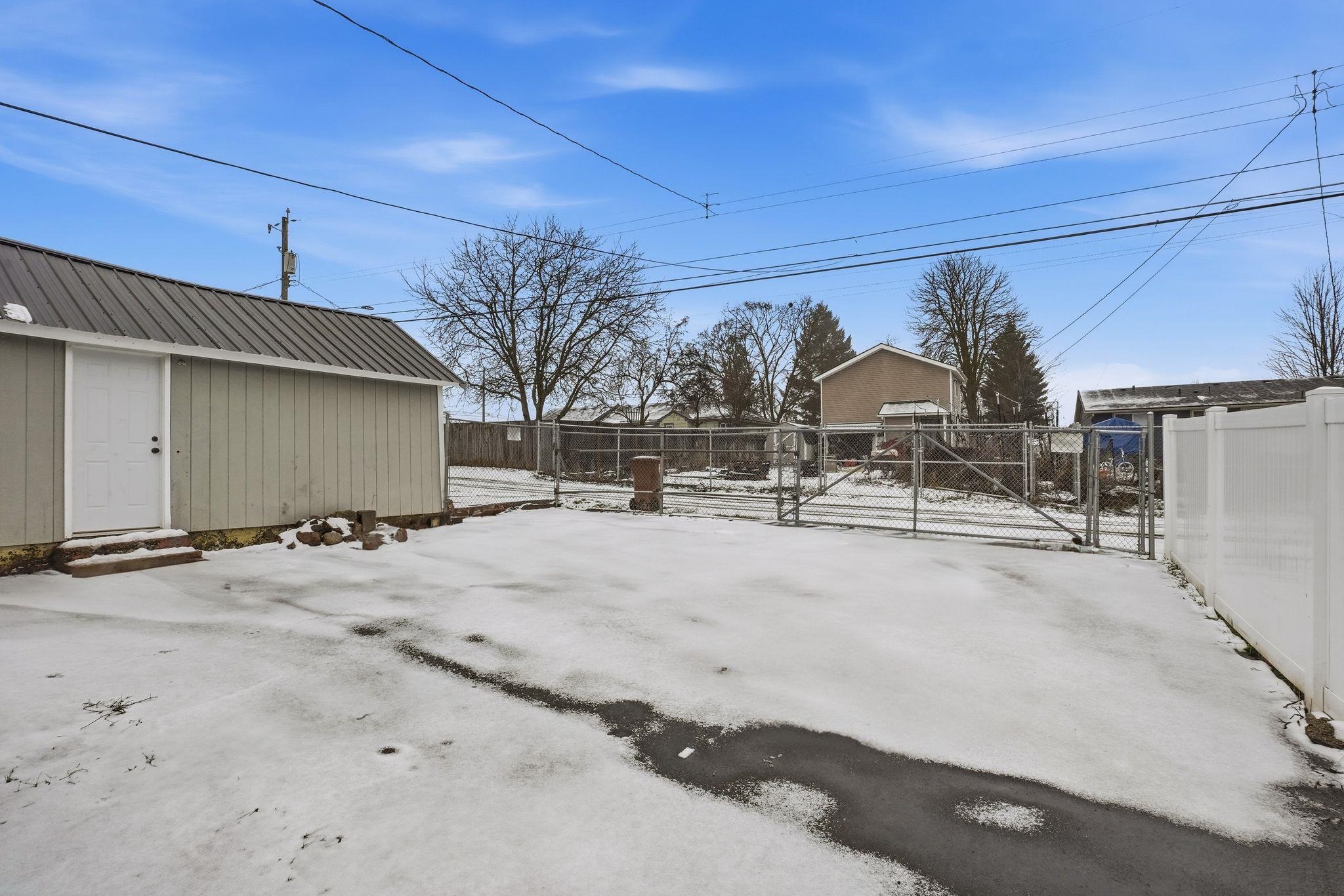 2018 East Central Avenue Spokane, WA 99208 - Photo 17 of 19