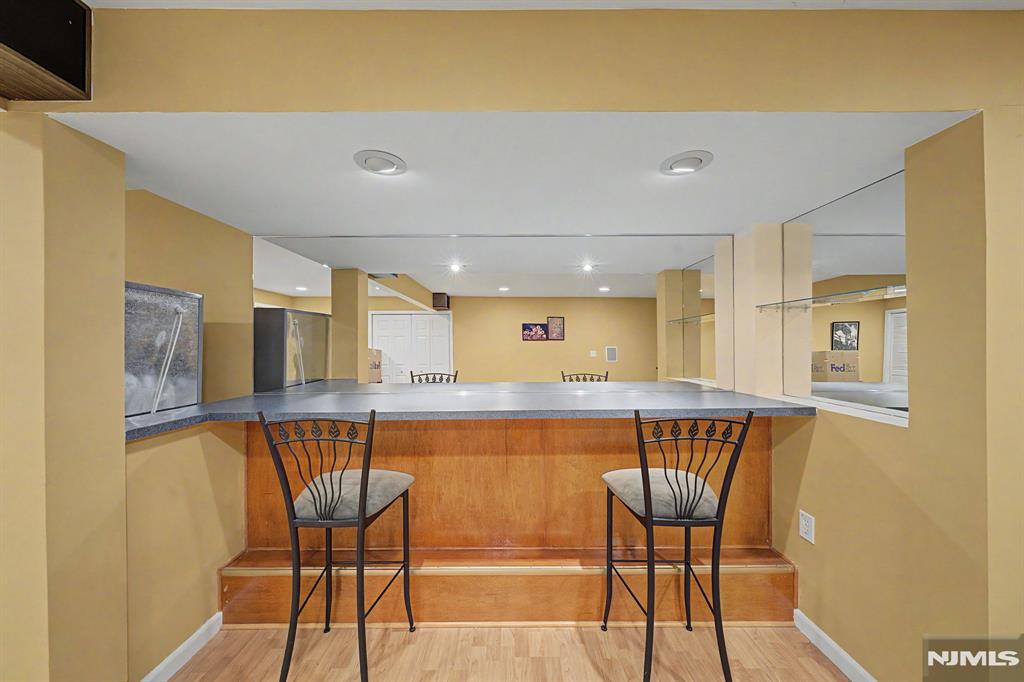 1 Skytop Ridge Oakland, NJ 07436 - Photo 30 of 43