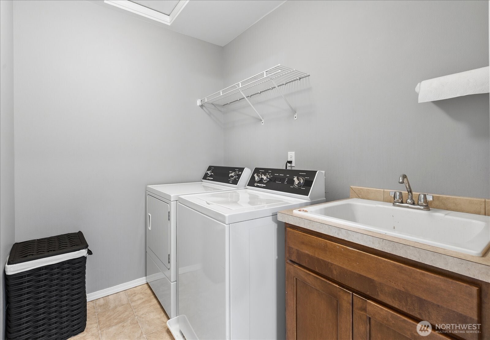 3815 161st Place Southeast Bothell, WA 98012 - Photo 29 of 38 Gallery Image 29