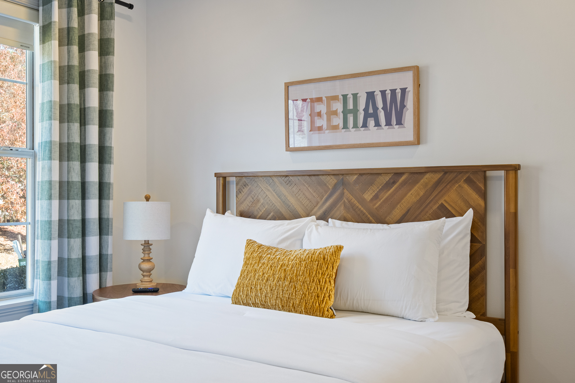 17 North Wesley Ridge Adairsville, GA 30103 - Photo 14 of 30 a bedroom with a bed and a painting on the wall